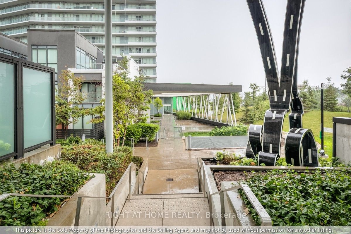 511-95 Mcmahon Drive, Toronto, ON, M2K 0H2 - 35