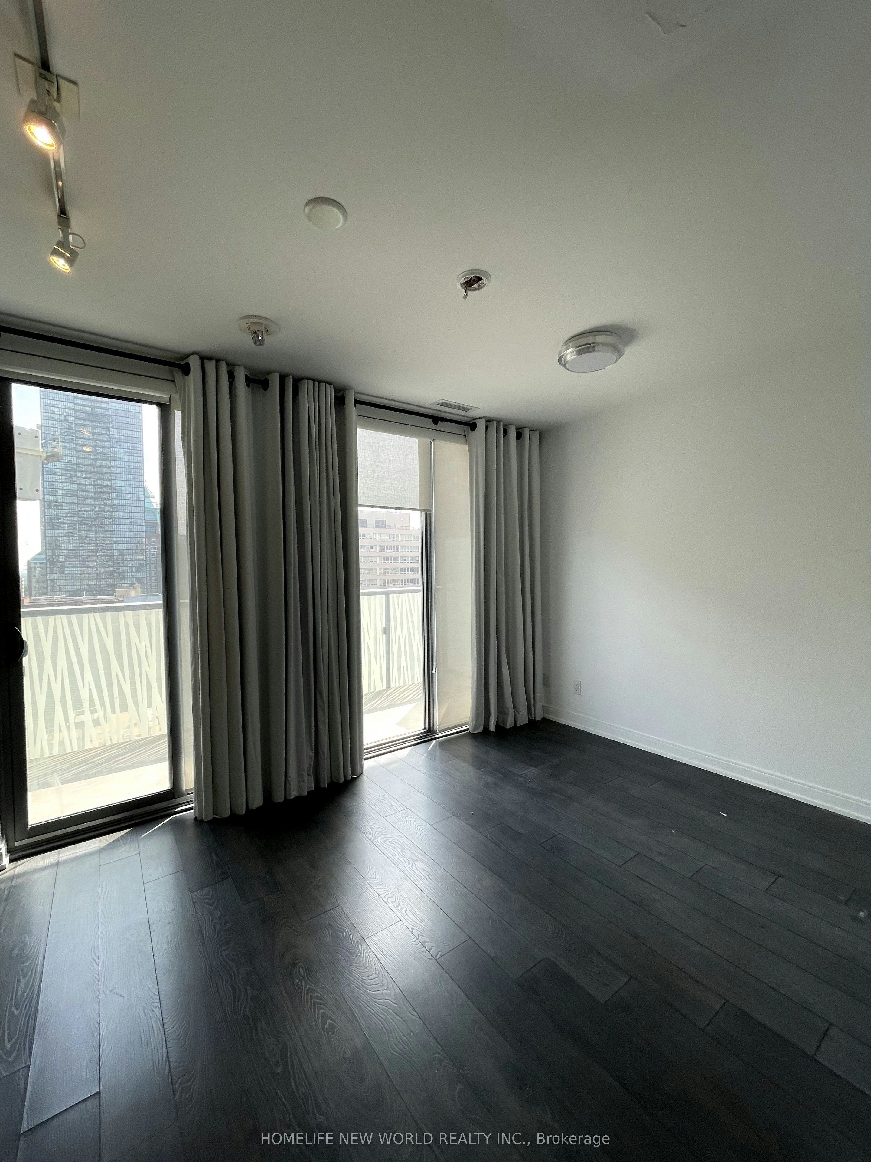 1102-50 Charles Street E, Toronto, ON, M4Y 1T1 - 6