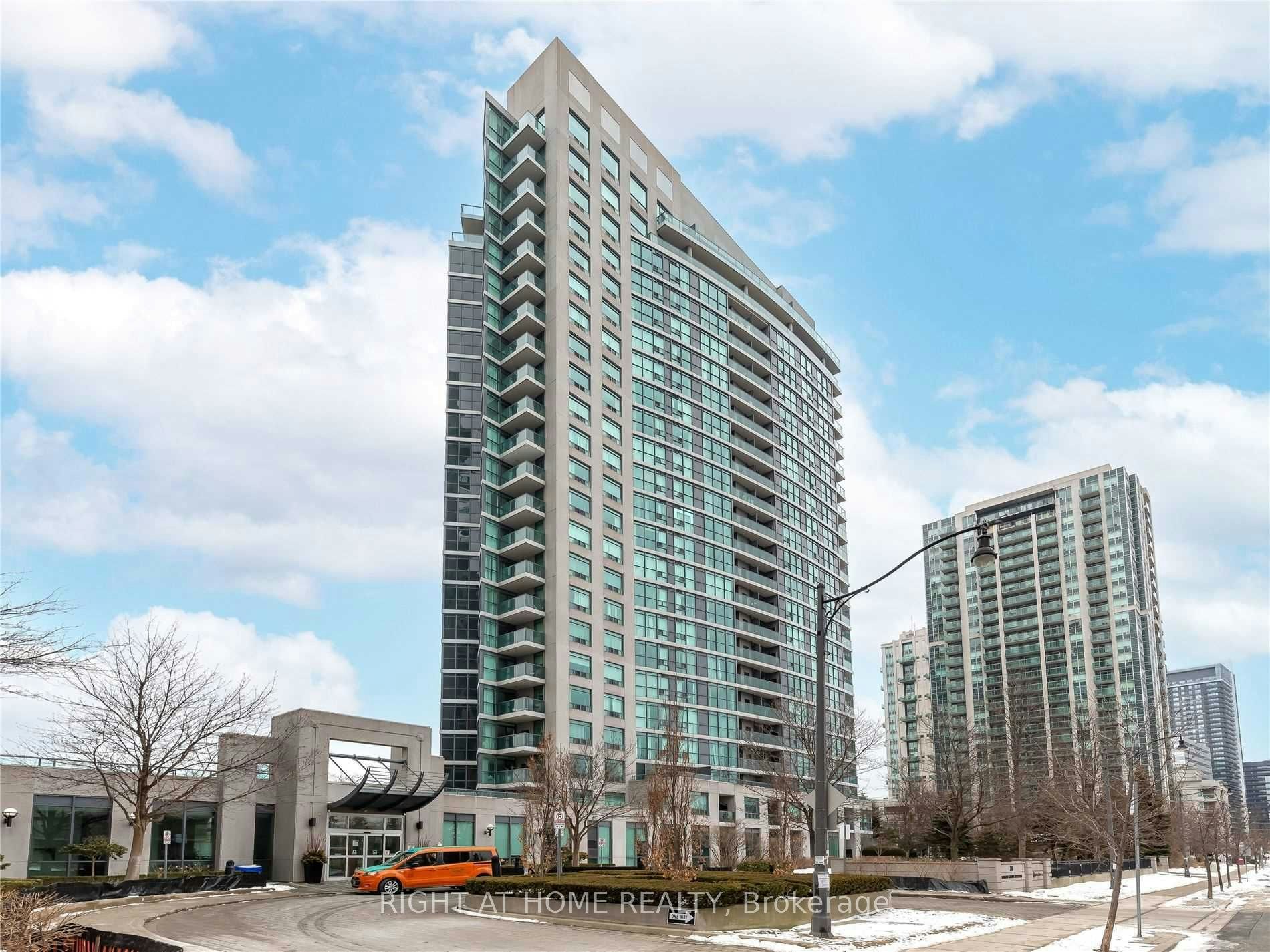 702-28 Harrison Garden Boulevard, Toronto, ON, M2N 7B5