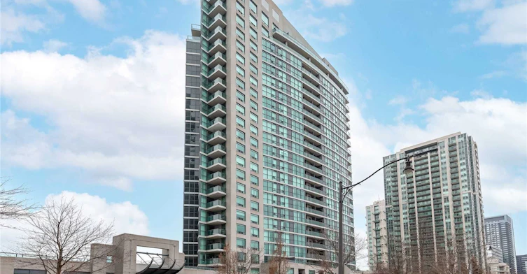702-28 Harrison Garden Boulevard, Toronto, ON, M2N 7B5