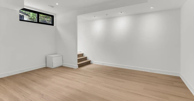 LOWER-431 Arlington Avenue, Toronto, ON, M6C 3A4 - 7