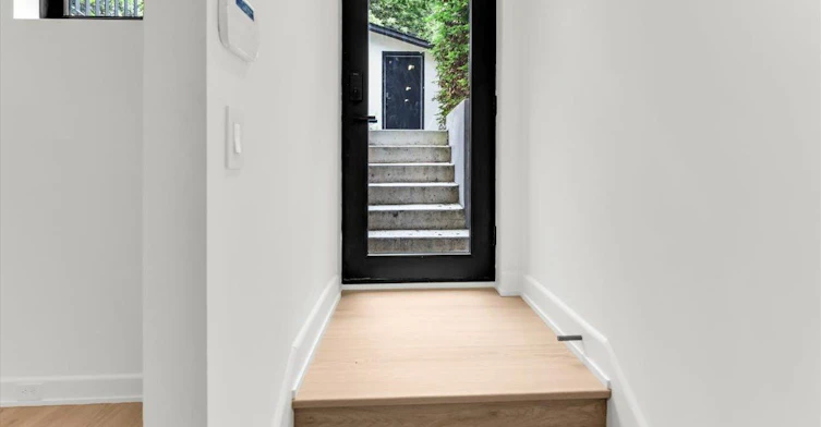 LOWER-431 Arlington Avenue, Toronto, ON, M6C 3A4 - 4