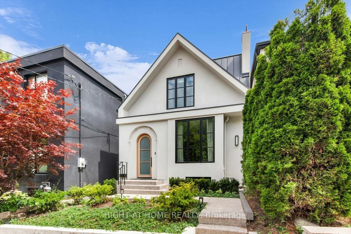 LOWER-431 Arlington Avenue, Toronto, ON, M6C 3A4