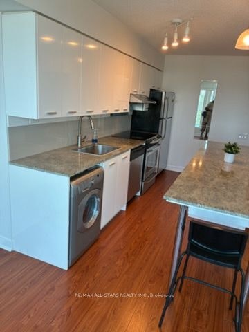 603-15 Singer Court, Toronto, ON, M2K 0B1 - 3