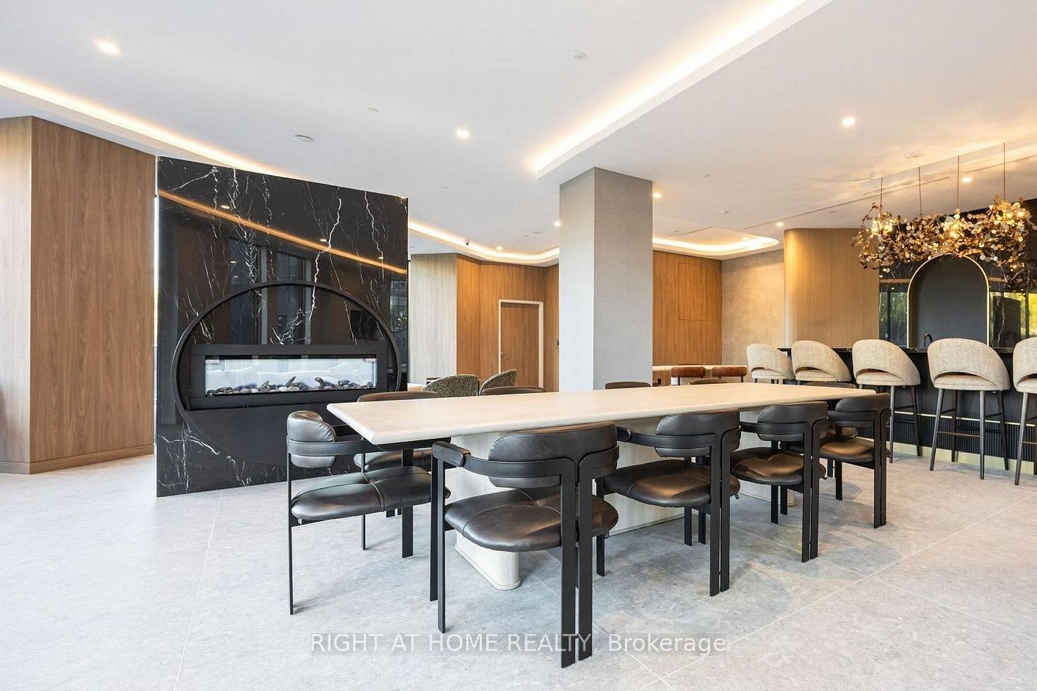 215-1 Kyle Lowry Road, Toronto, ON, M3C 0S6 - 10