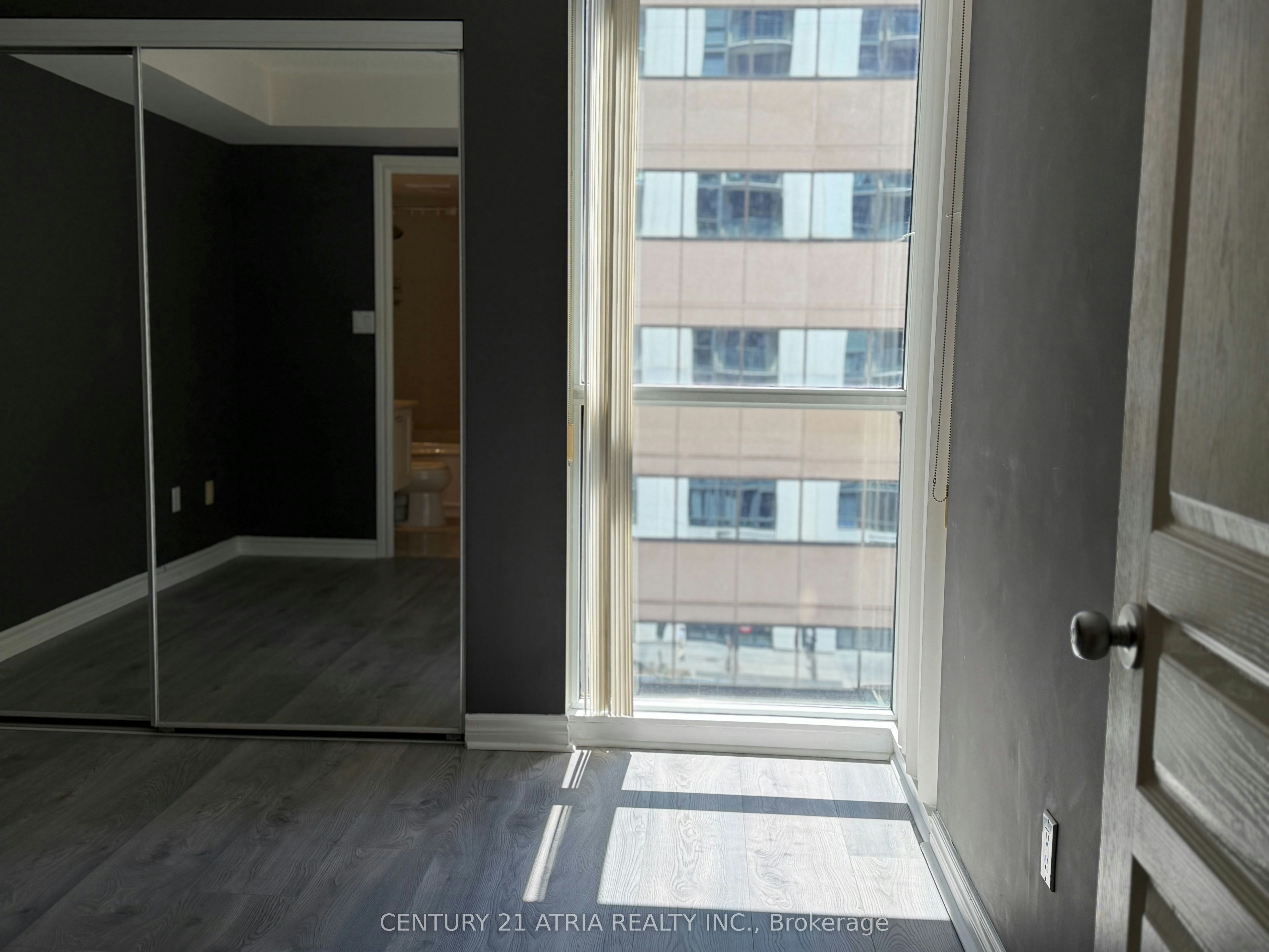 602-801 Bay Street, Toronto, ON, M5S 1Y9 - 13