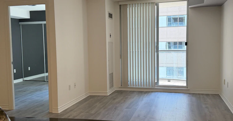 602-801 Bay Street, Toronto, ON, M5S 1Y9 - 8