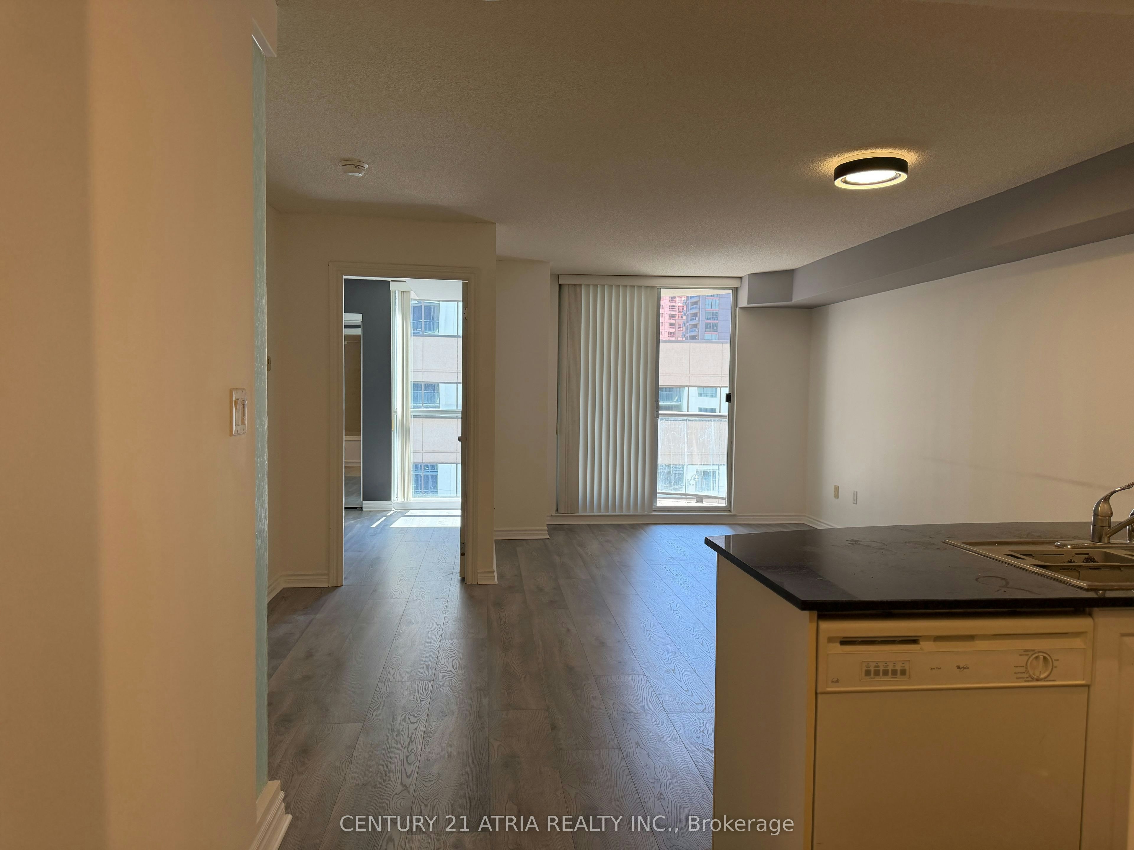 602-801 Bay Street, Toronto, ON, M5S 1Y9 - 12