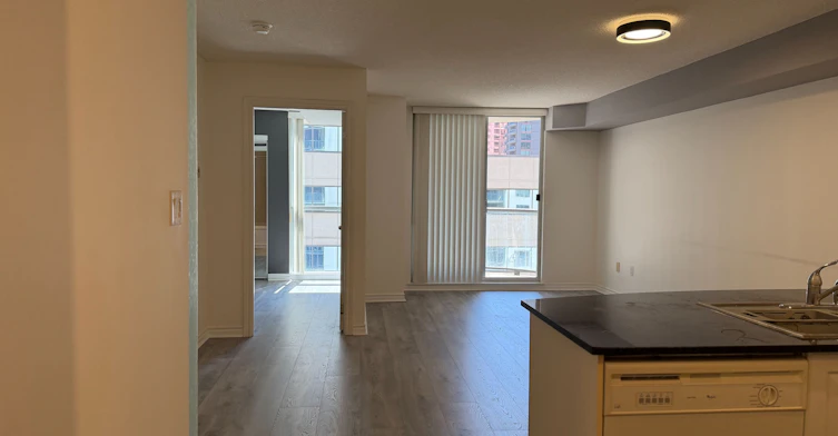 602-801 Bay Street, Toronto, ON, M5S 1Y9 - 12
