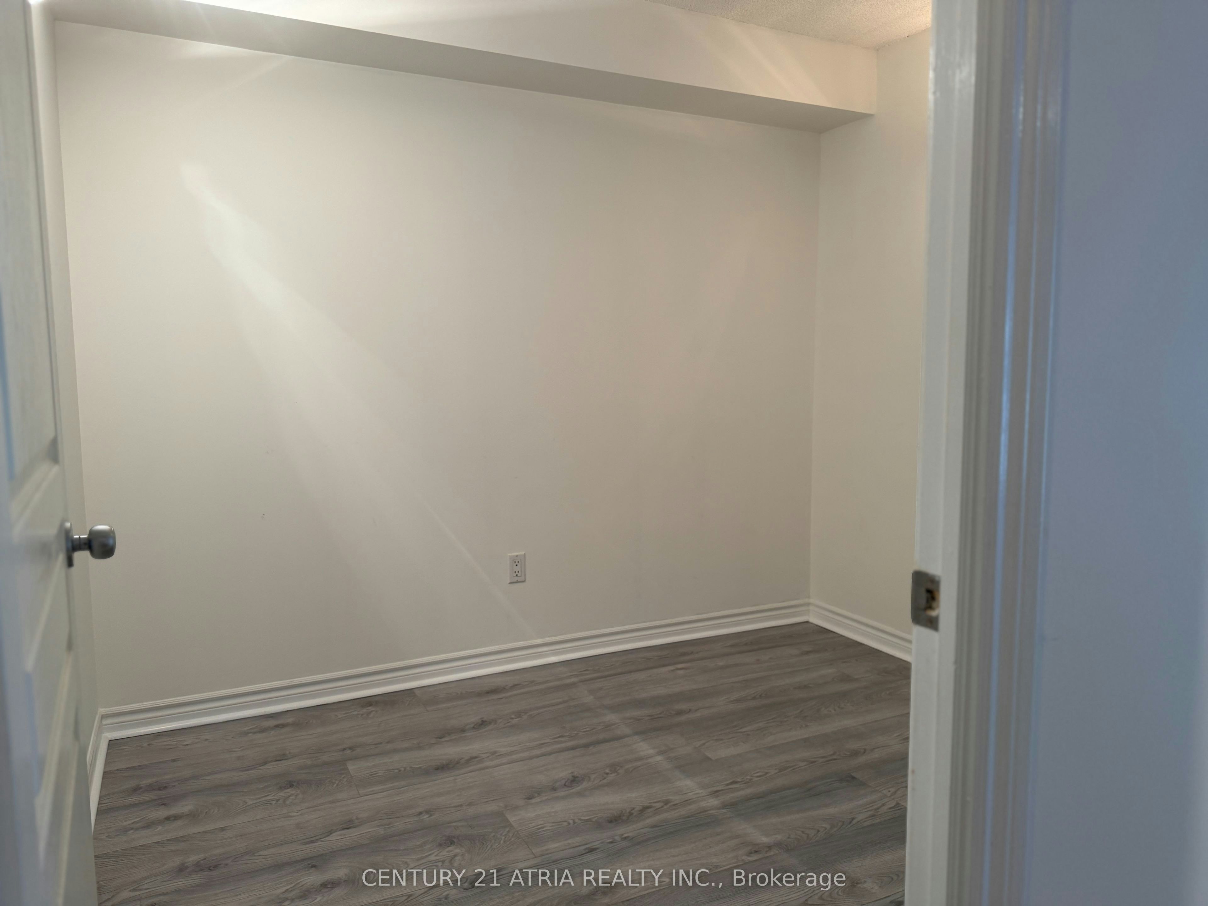 602-801 Bay Street, Toronto, ON, M5S 1Y9 - 14