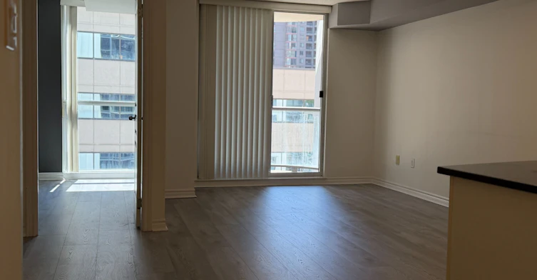 602-801 Bay Street, Toronto, ON, M5S 1Y9 - 7
