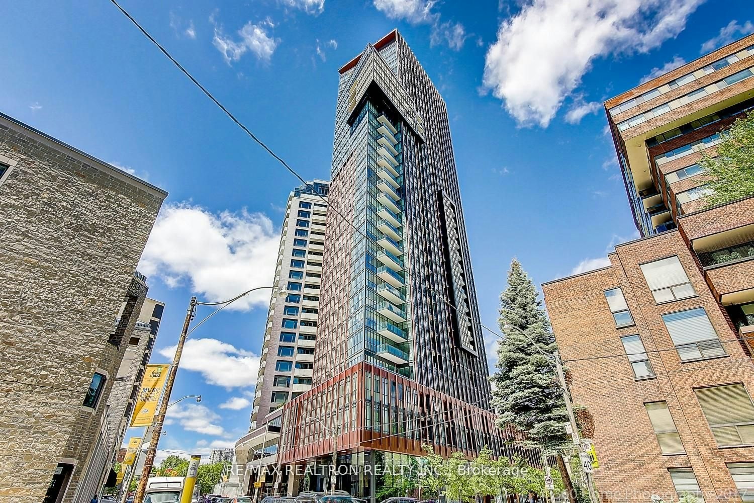 106-32 Davenport Road, Toronto, ON, M5R 1H3
