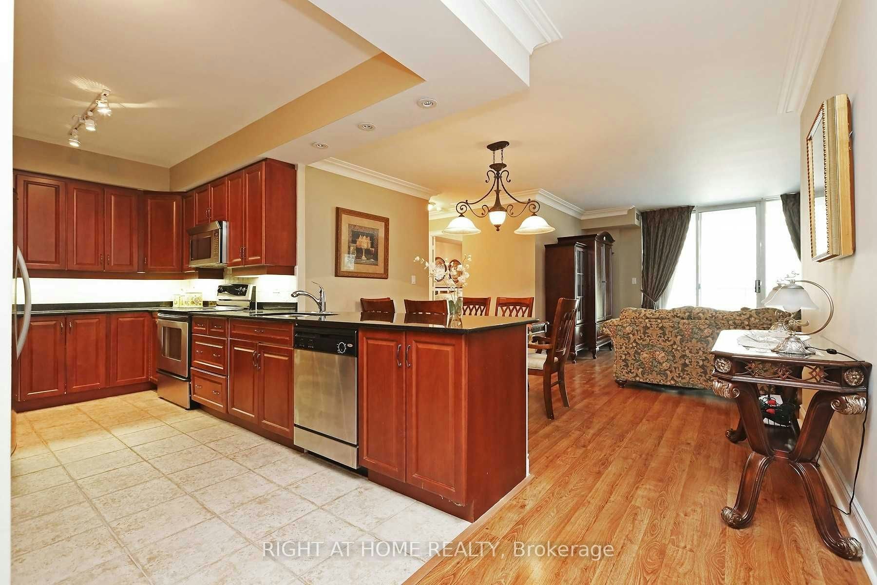 615-38 William Carson Crescent, Toronto, ON, M2P 2H2 - 3