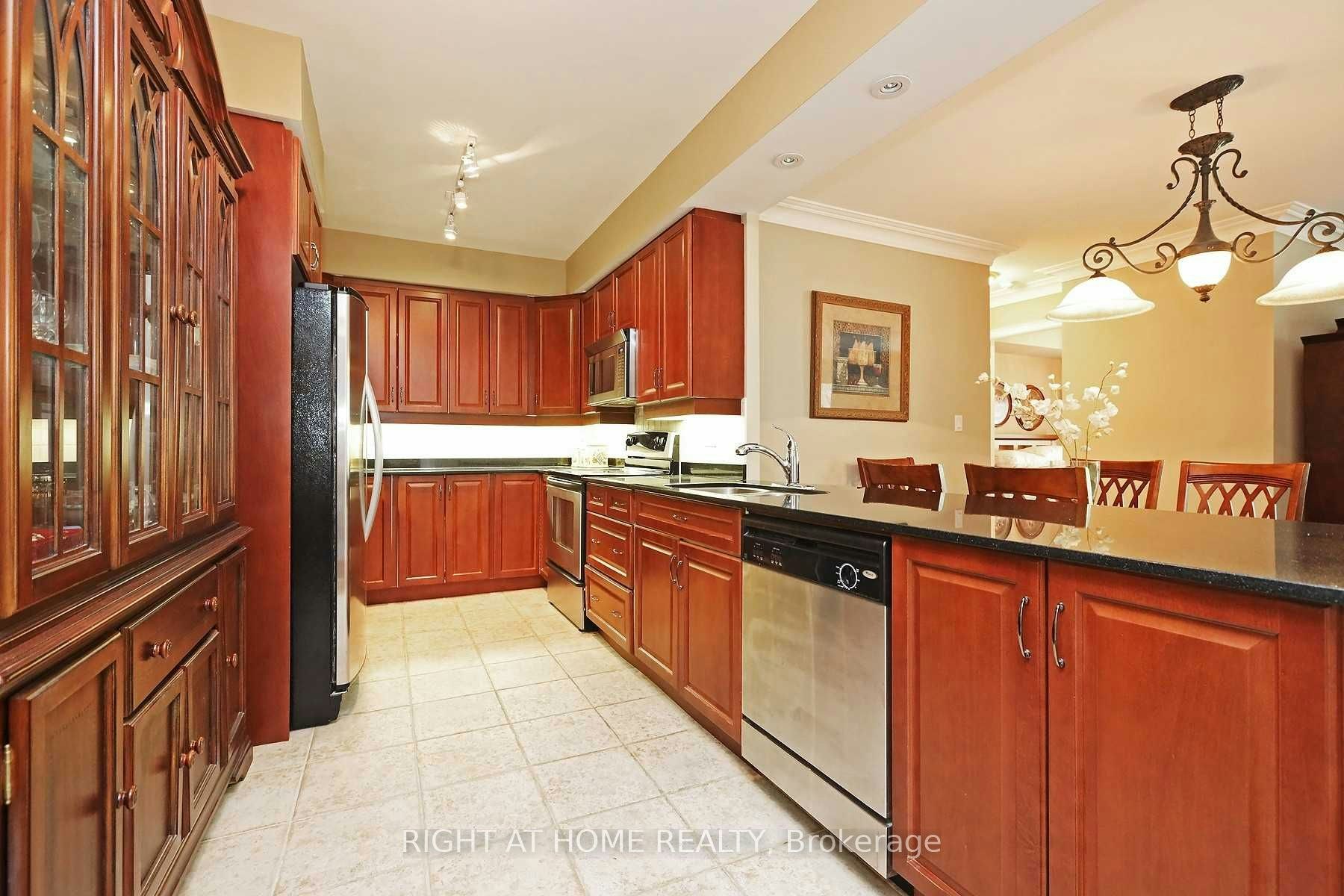 615-38 William Carson Crescent, Toronto, ON, M2P 2H2 - 4