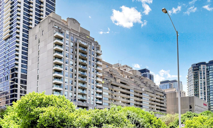 1801-388 Bloor Street E