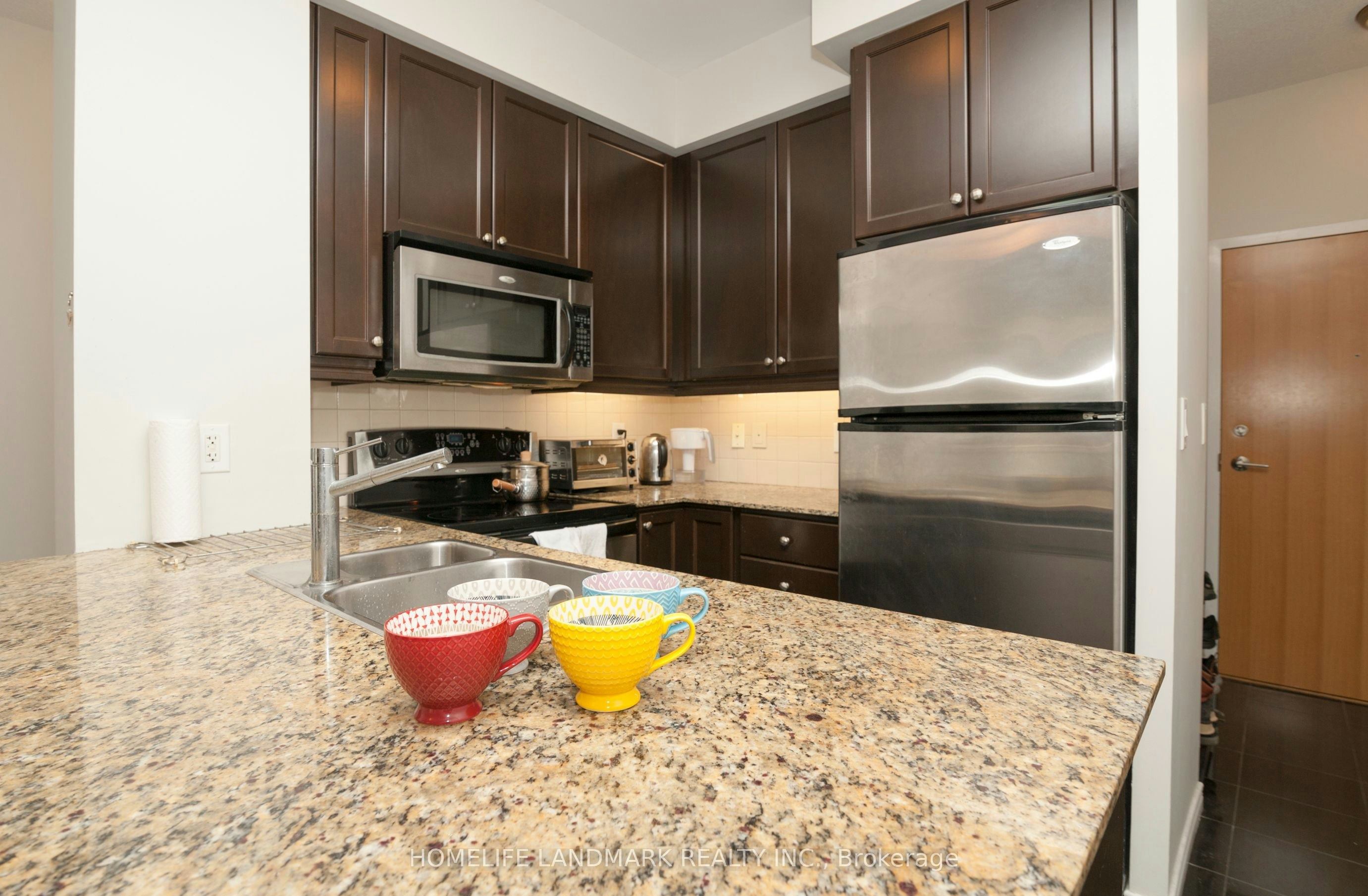 417-736 Spadina Avenue, Toronto, ON, M5S 2J6 - 6