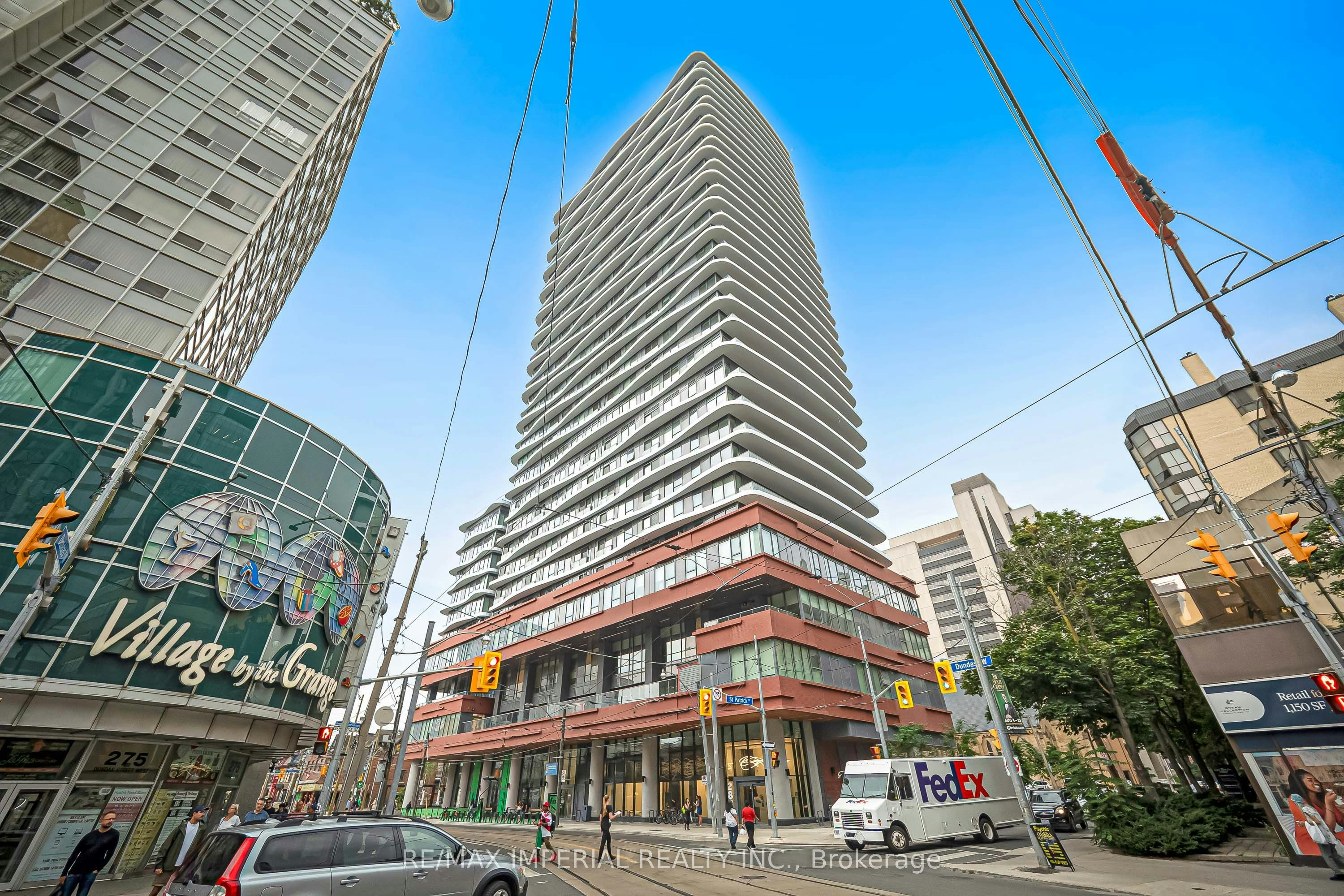 601-280 Dundas Street W, Toronto, ON, M5T 0E3