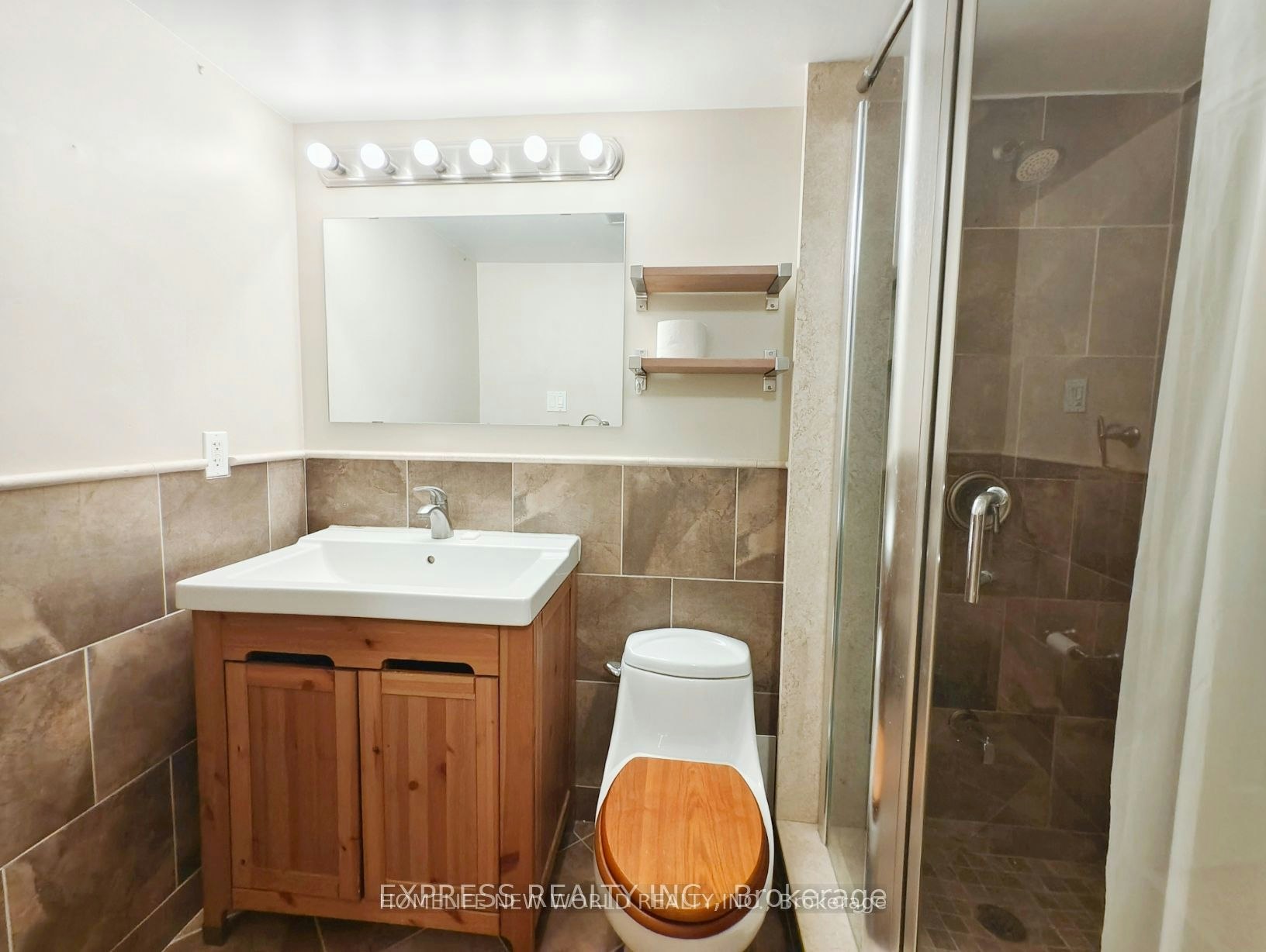 604-55 Centre Avenue, Toronto, ON, M5G 2H5 - 6