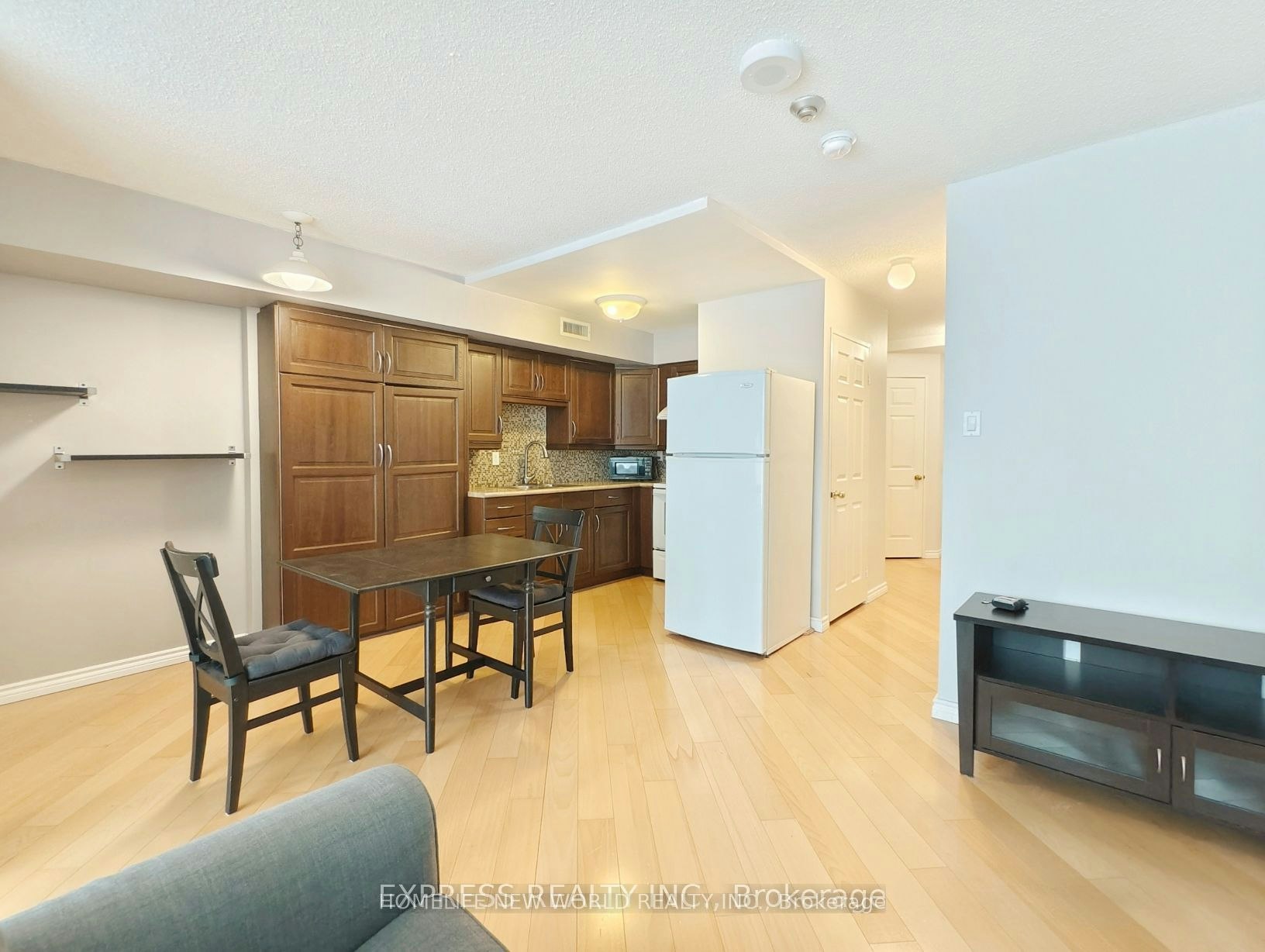 604-55 Centre Avenue, Toronto, ON, M5G 2H5 - 2