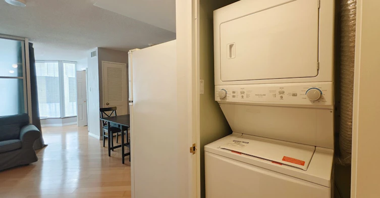 604-55 Centre Avenue, Toronto, ON, M5G 2H5 - 7
