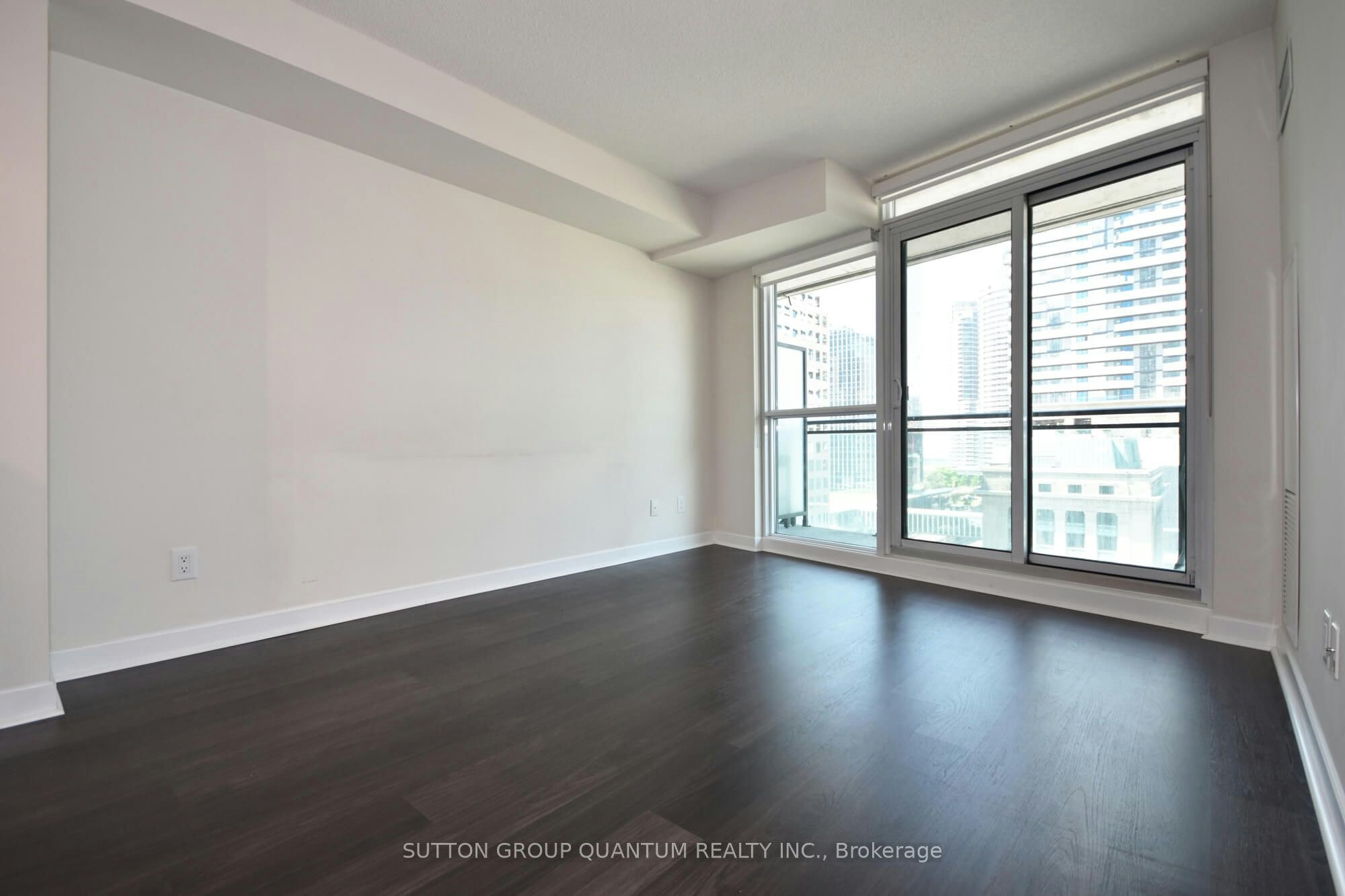 902-33 Bay Street, Toronto, ON, M5J 2Z3 - 5
