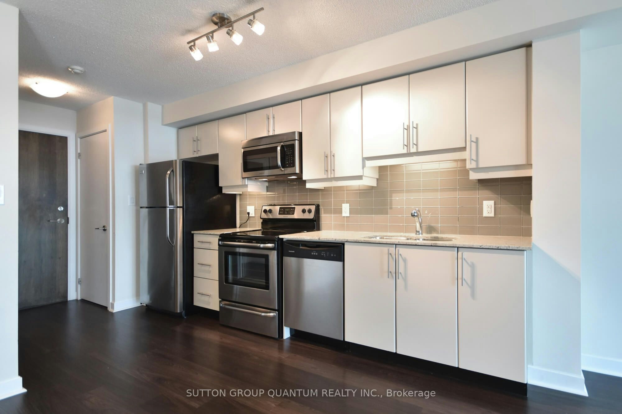 902-33 Bay Street, Toronto, ON, M5J 2Z3 - 3
