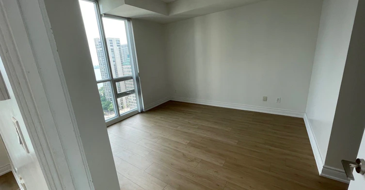 2508-18 Harbour Street, Toronto, ON, M5J 2Z6 - 17