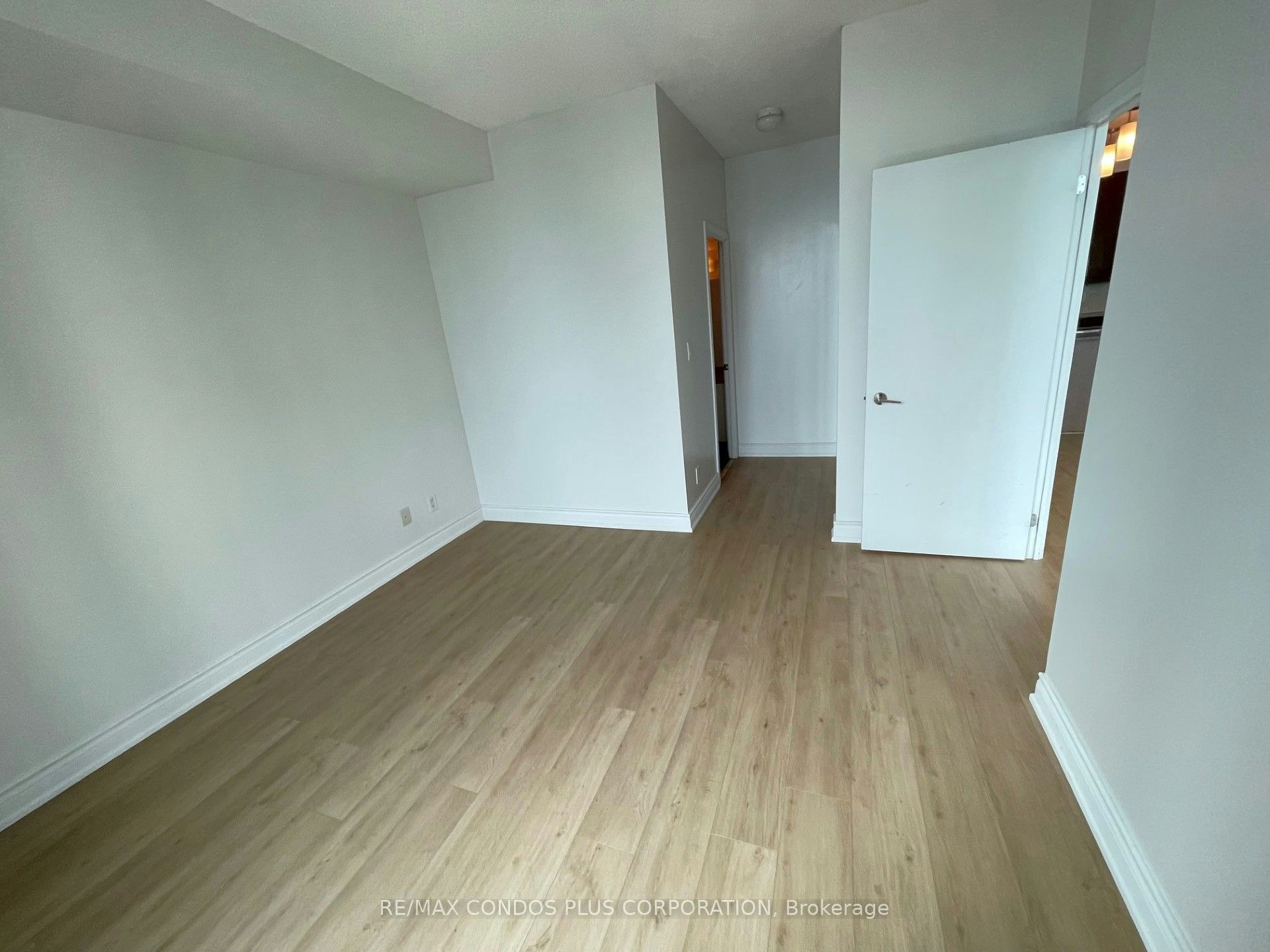2508-18 Harbour Street, Toronto, ON, M5J 2Z6 - 15