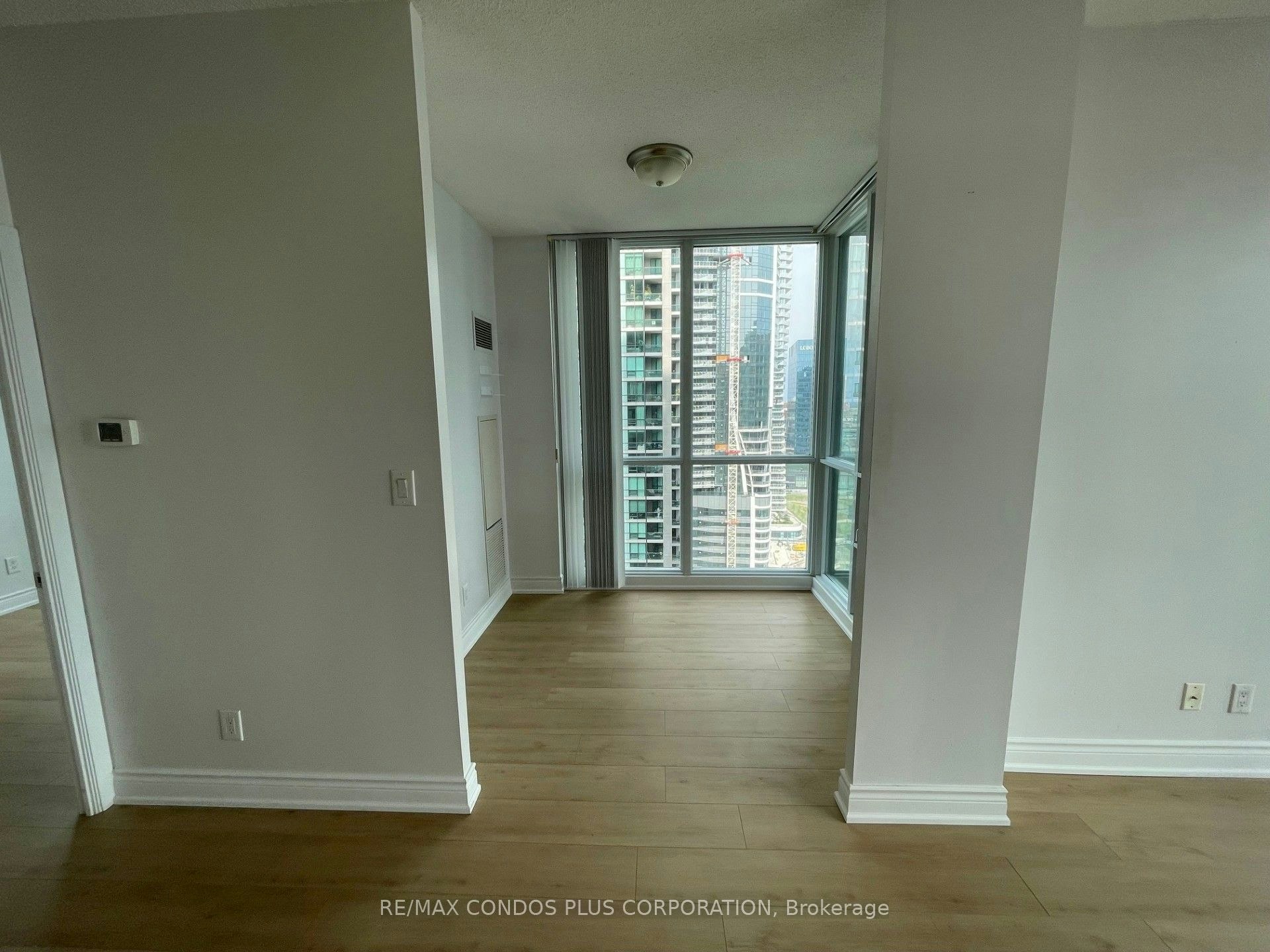 2508-18 Harbour Street, Toronto, ON, M5J 2Z6 - 9