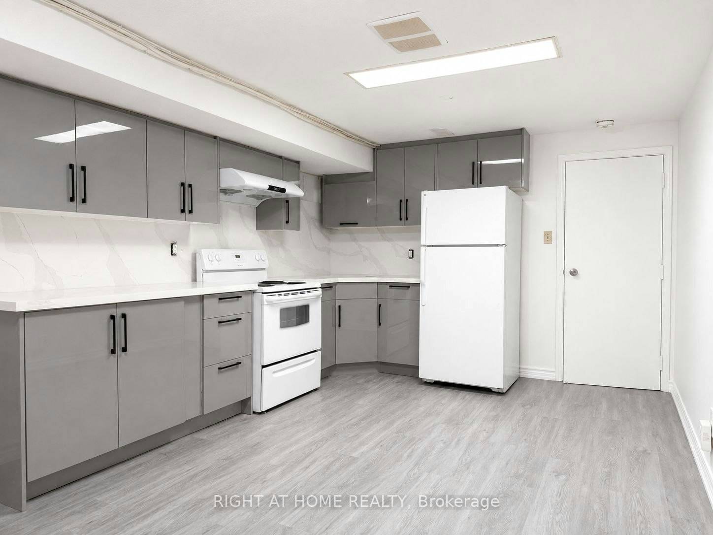 #Basement-380 Lansdowne Avenue, Toronto, ON, M6H 3Y3 - 5
