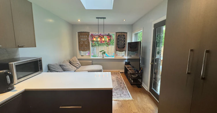 10 Noel Avenue, Toronto, ON, M4G 1B3 - 7