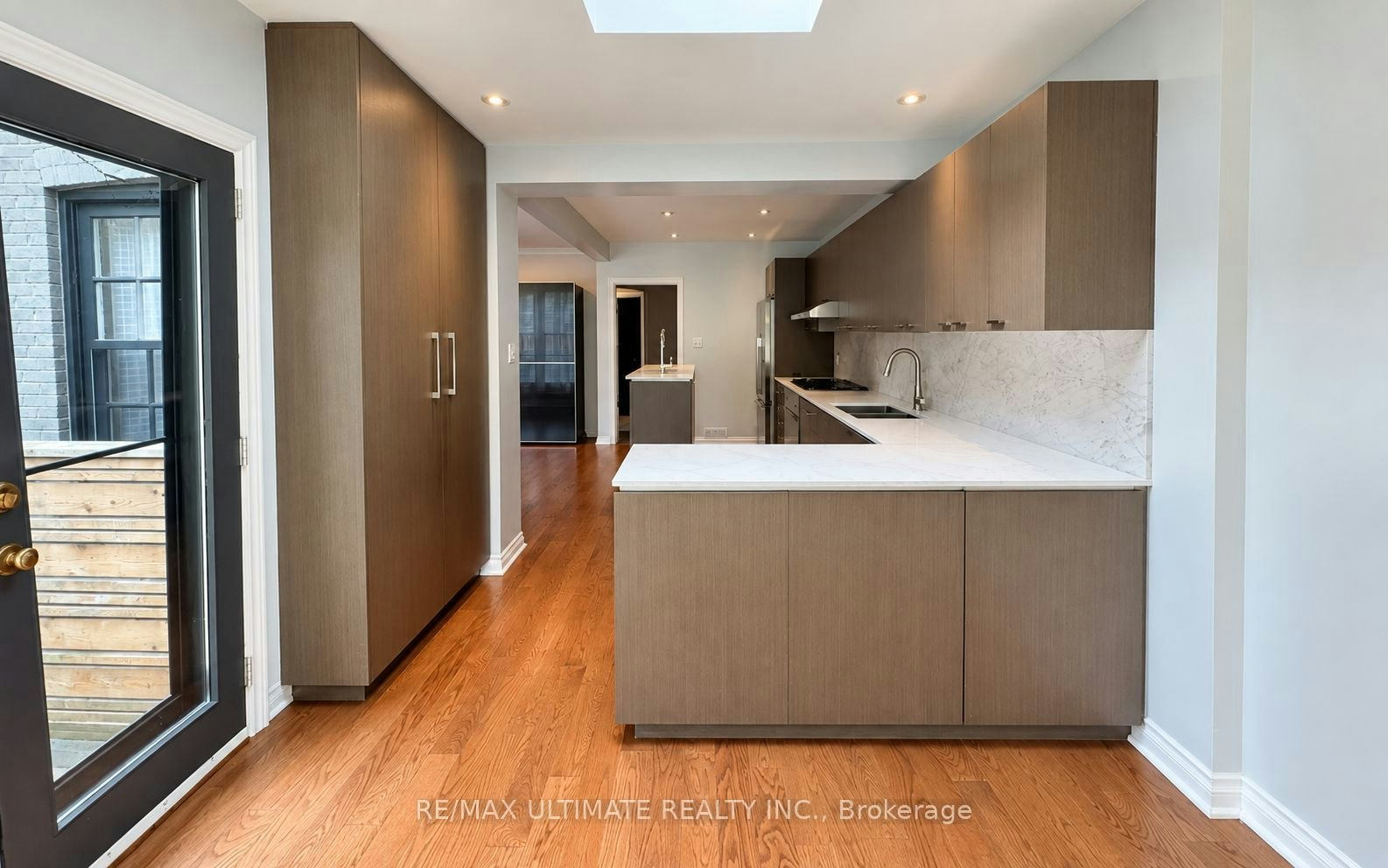 10 Noel Avenue, Toronto, ON, M4G 1B3 - 6