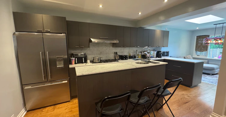 10 Noel Avenue, Toronto, ON, M4G 1B3 - 6