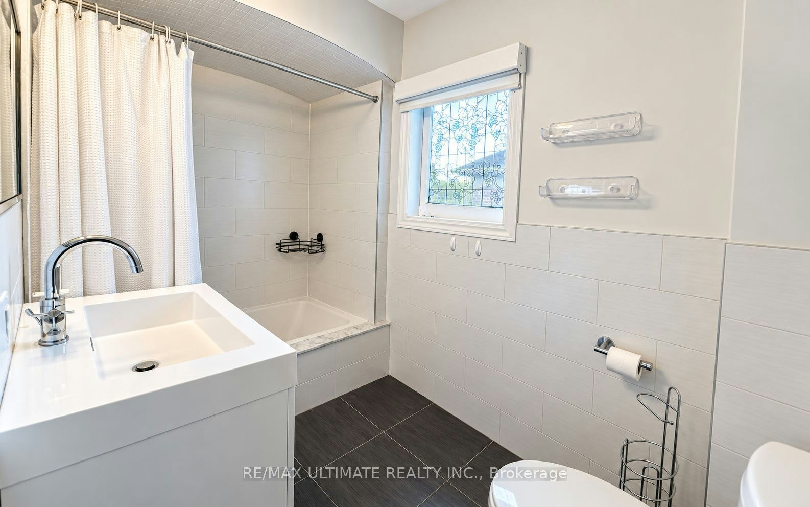 10 Noel Avenue, Toronto, ON, M4G 1B3 - 24