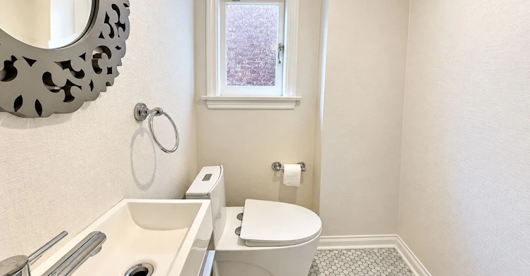 10 Noel Avenue, Toronto, ON, M4G 1B3 - 12