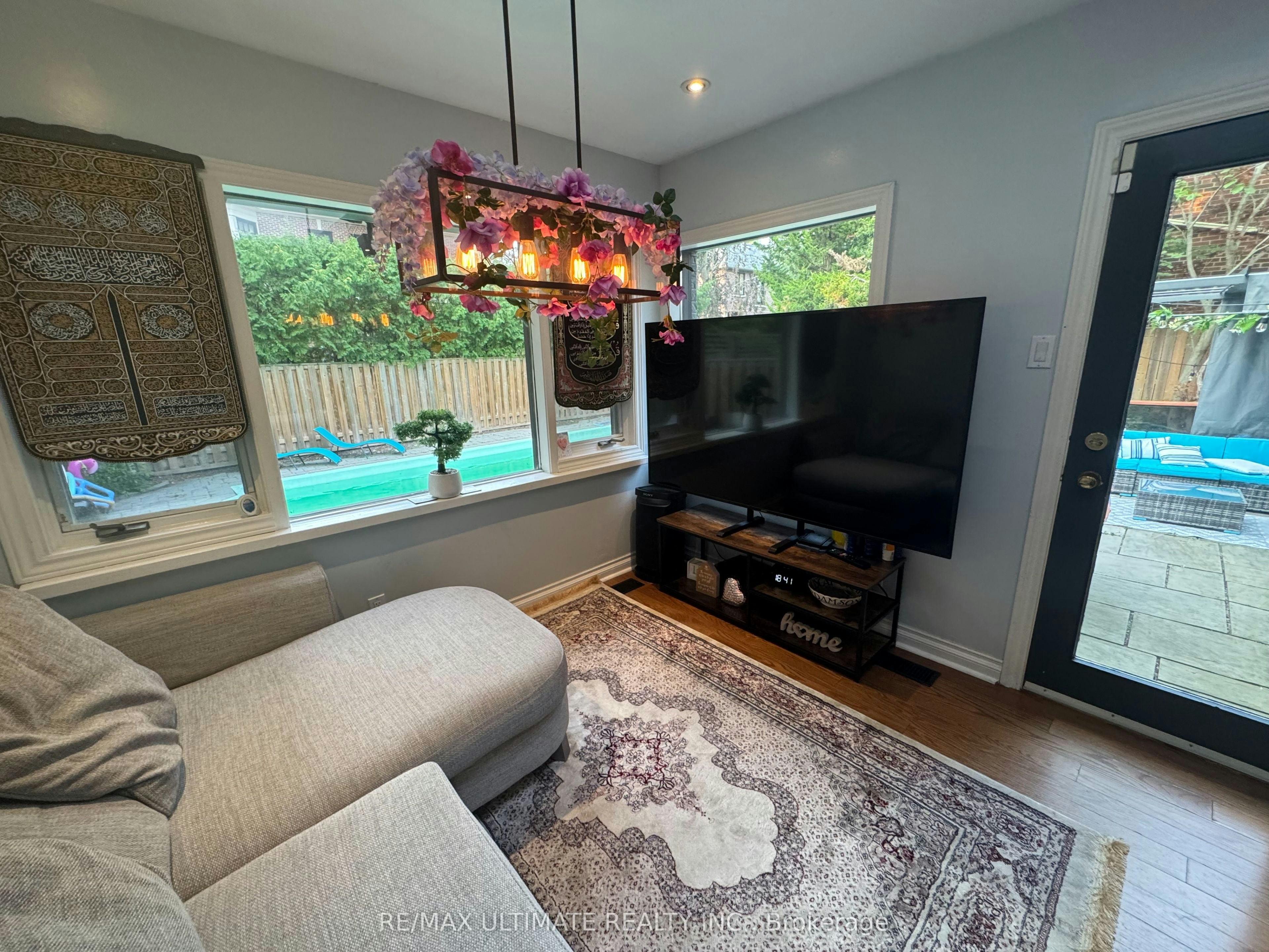 10 Noel Avenue, Toronto, ON, M4G 1B3 - 8