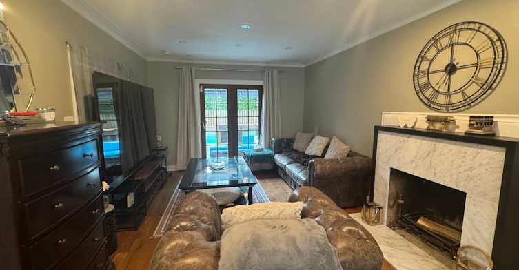10 Noel Avenue, Toronto, ON, M4G 1B3 - 3