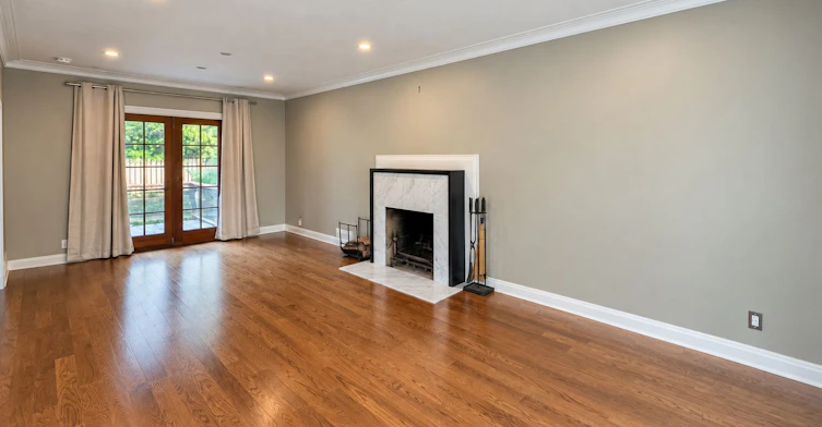 10 Noel Avenue, Toronto, ON, M4G 1B3 - 9