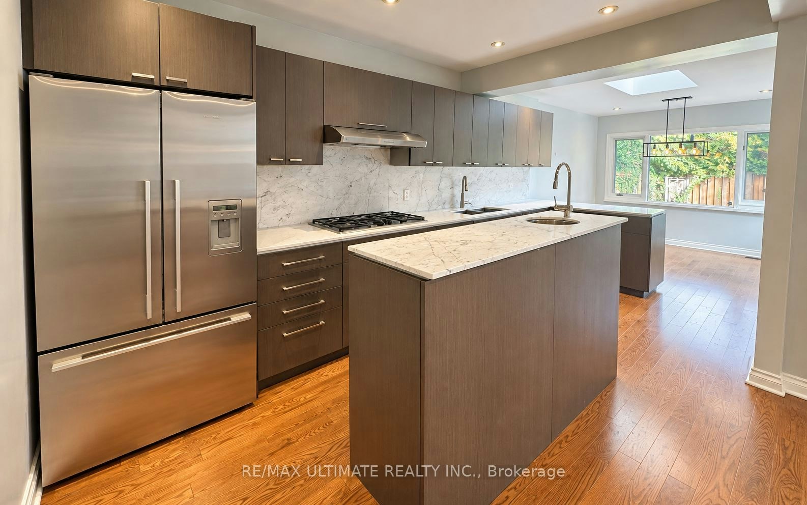10 Noel Avenue, Toronto, ON, M4G 1B3 - 3