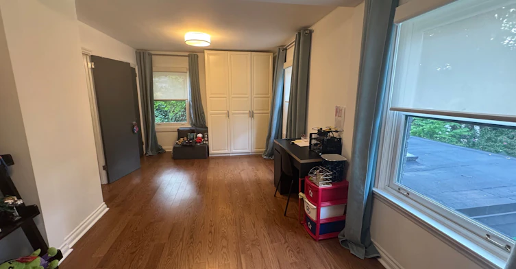 10 Noel Avenue, Toronto, ON, M4G 1B3 - 16