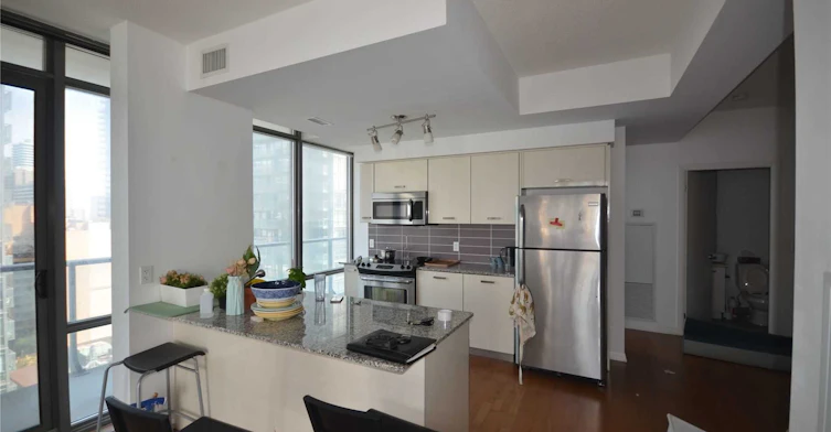 1505-832 Bay Street, Toronto, ON, M5S 1Z6 - 2