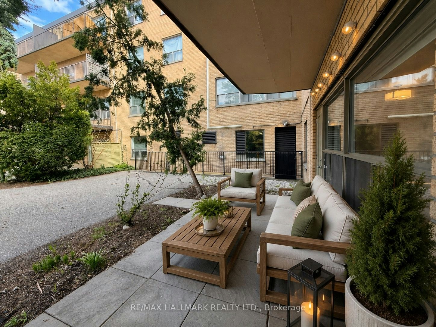 101-30 Upper Canada Drive, Toronto, ON, M2P 1S1 - 13