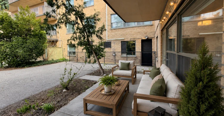 101-30 Upper Canada Drive, Toronto, ON, M2P 1S1 - 13