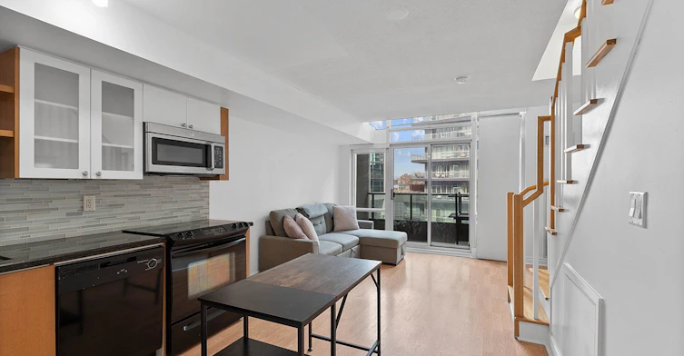 831-600 Fleet Street, Toronto, ON, M5V 1B7