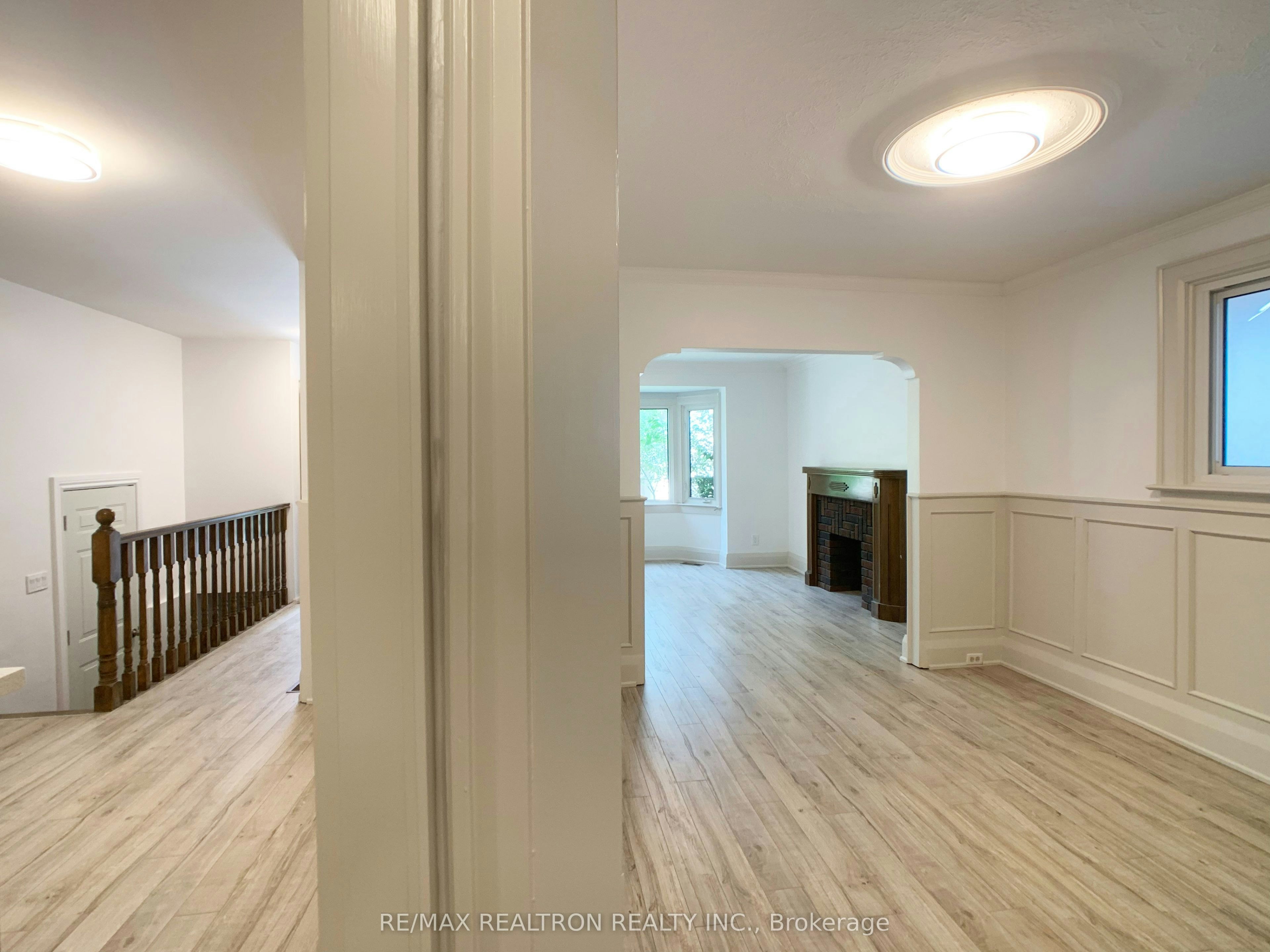 48 Mann Avenue, Toronto, ON, M4S 2Y3 - 6