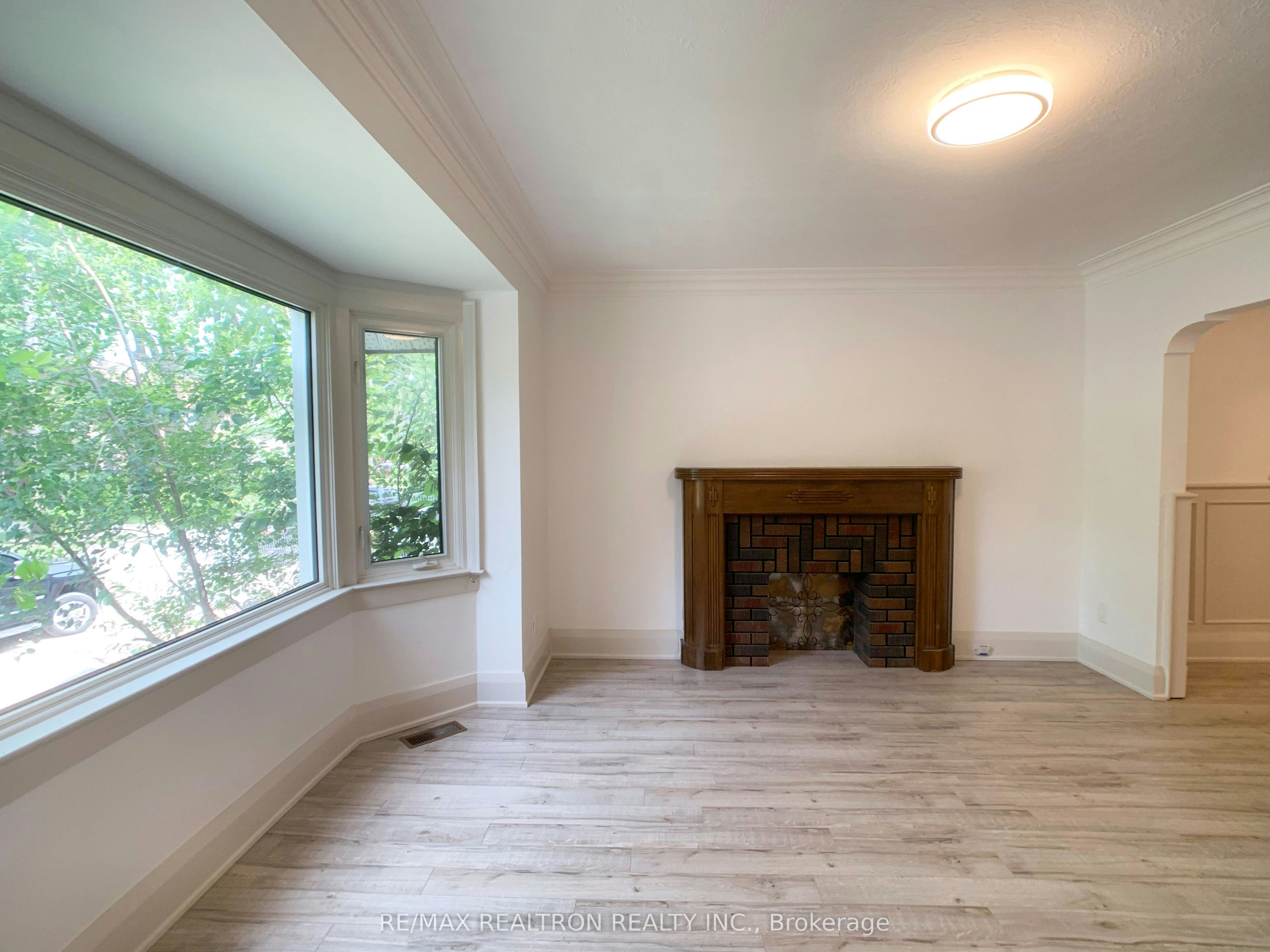 48 Mann Avenue, Toronto, ON, M4S 2Y3 - 2