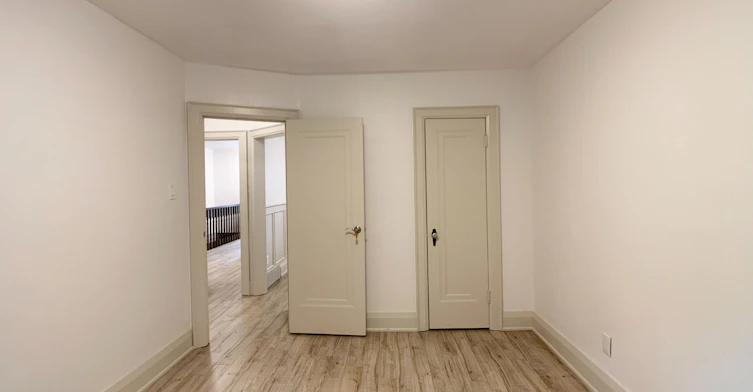 48 Mann Avenue, Toronto, ON, M4S 2Y3 - 12