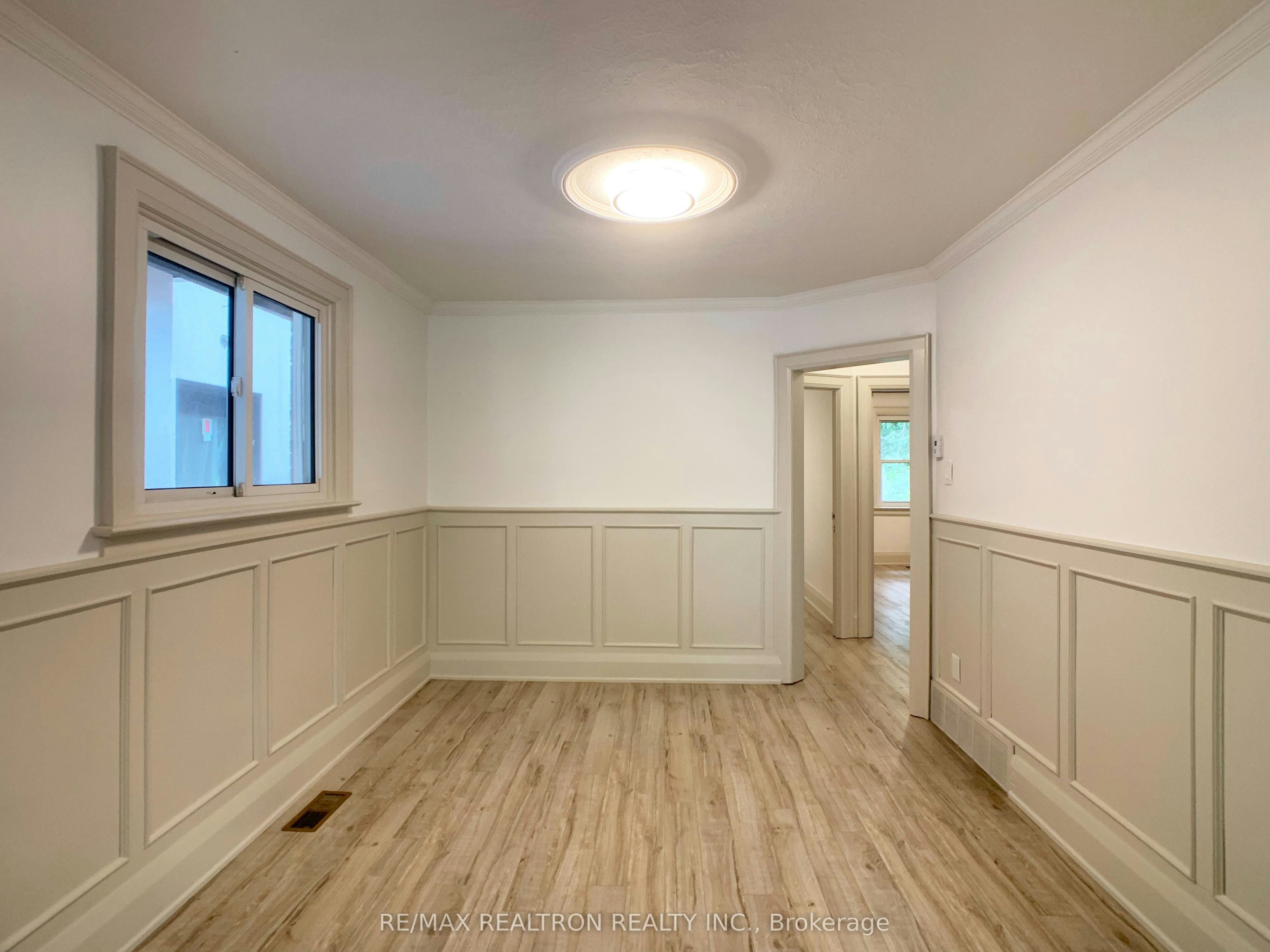 48 Mann Avenue, Toronto, ON, M4S 2Y3 - 11