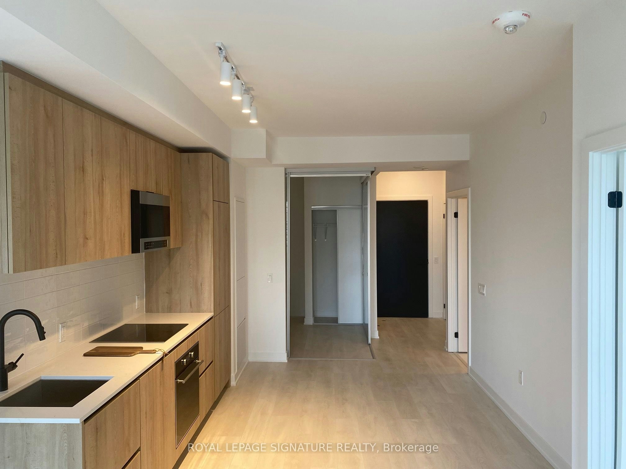 1407-117 Broadway Avenue, Toronto, ON, M4P 1V3 - 5