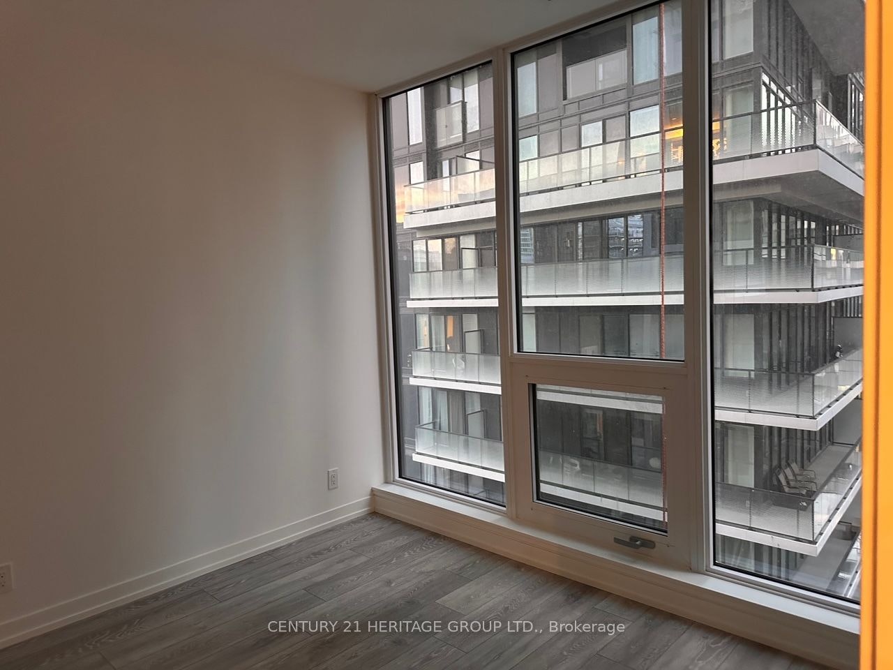 1807-55 Mercer Street, Toronto, ON, M5V 3W2 - 6